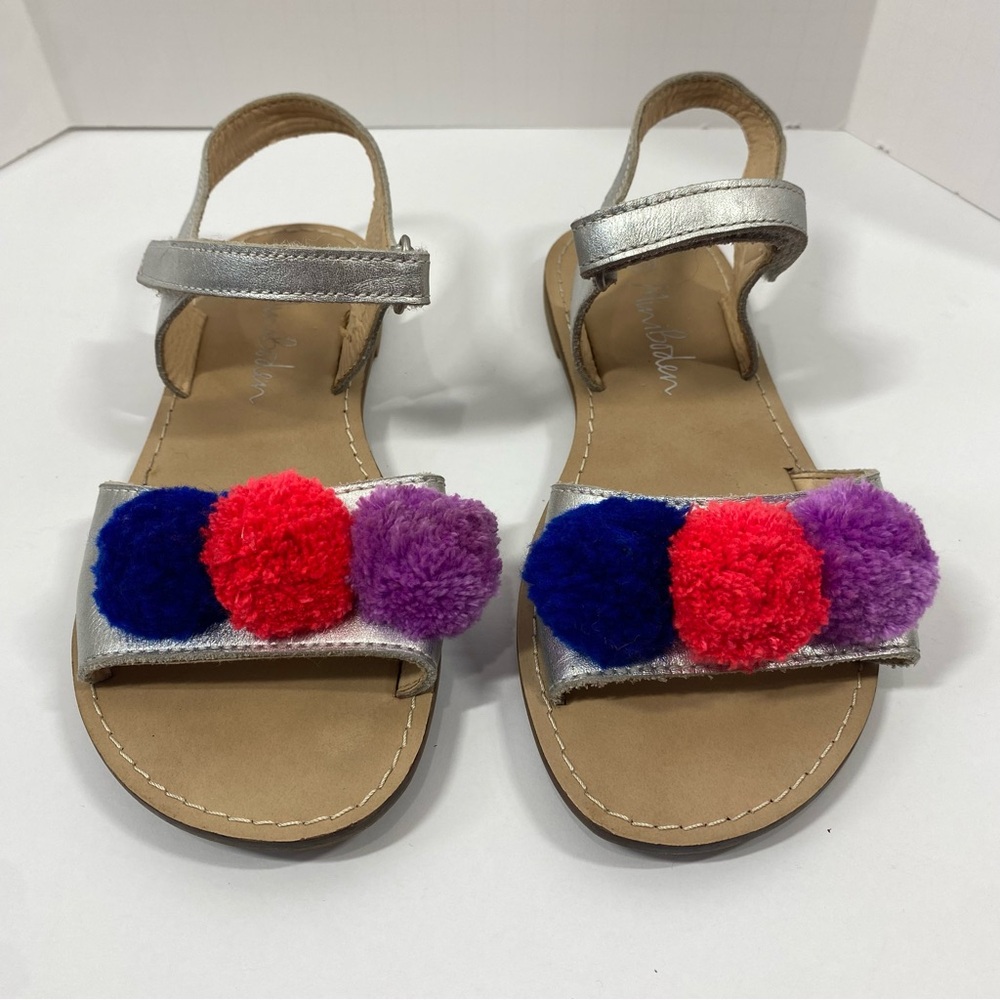 Mini Boden Silver Metallic Sandals With PomPom Design Girls Size 1.5/33